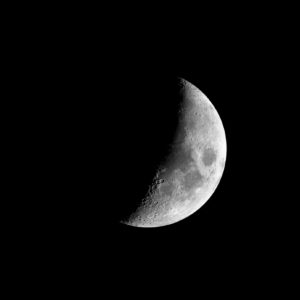 Image of Waxing Crescent Moon for essential oils for the Waxing Moon